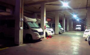 Parking indoor cubierto zona Norte Madrid. Caravanas.